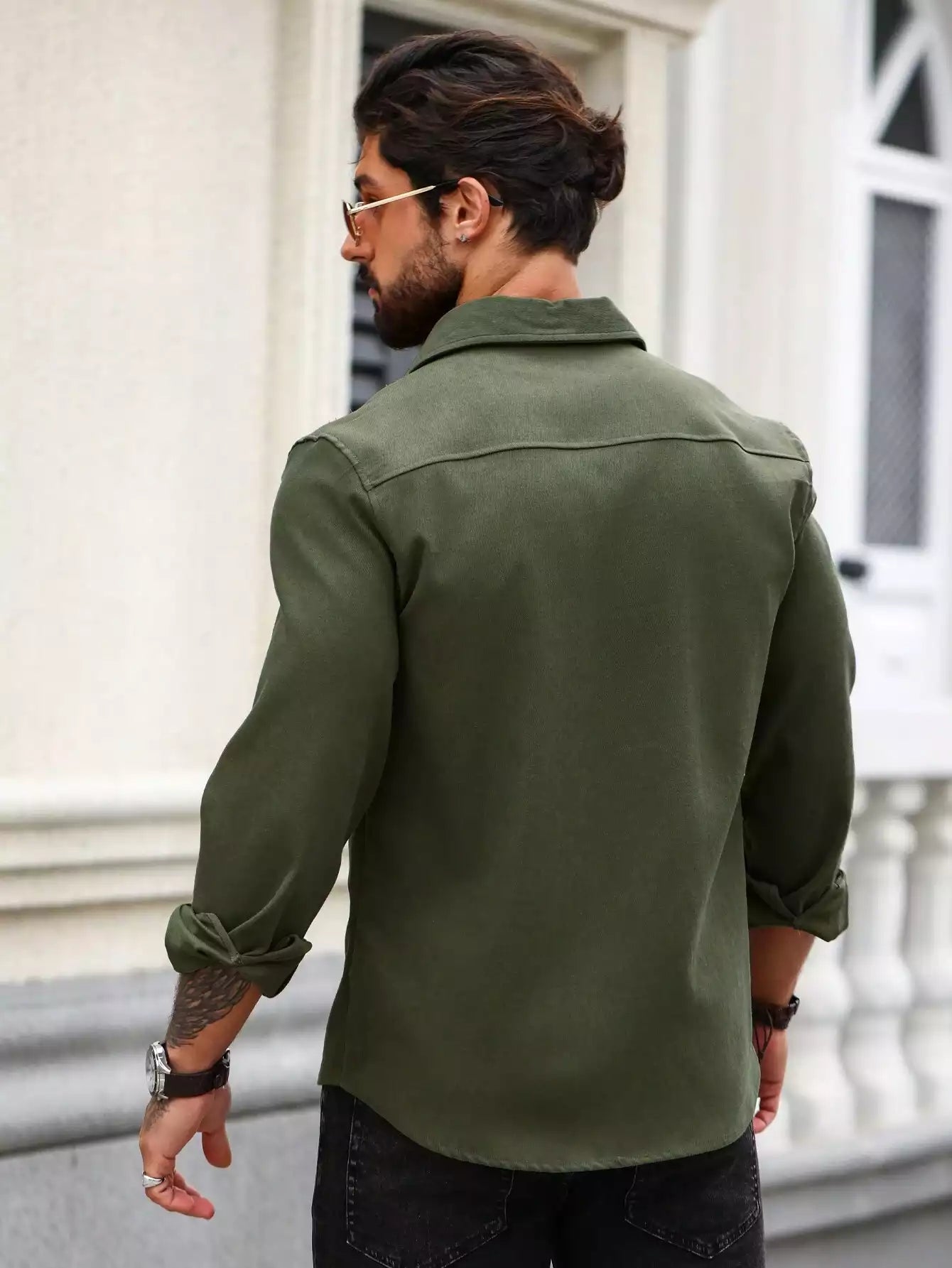 Men Spring And Summer Solid Color Loose Casual Long-Sleeved Shirt Green Color